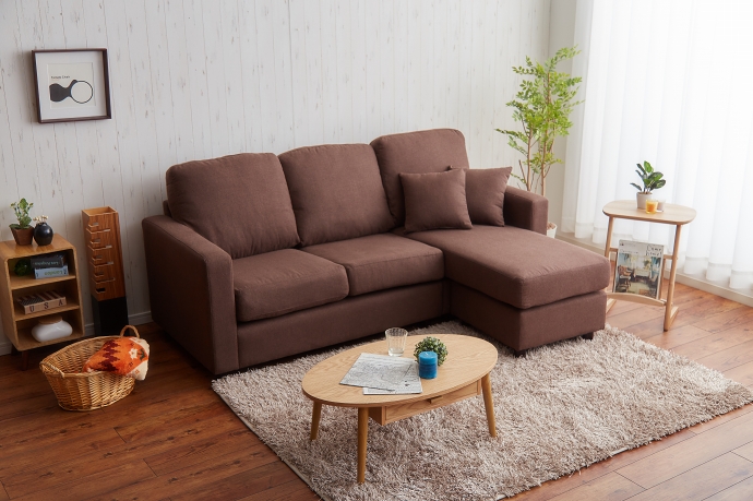 ゆったりとくつろげる3人掛けカウチソファ『Earth』