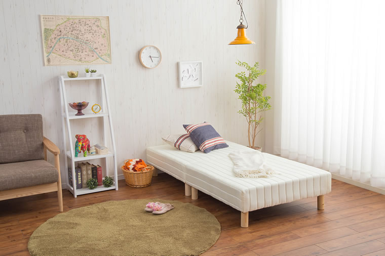 一人暮らしを始める方にオススメ！脚付マットレスベッド♪