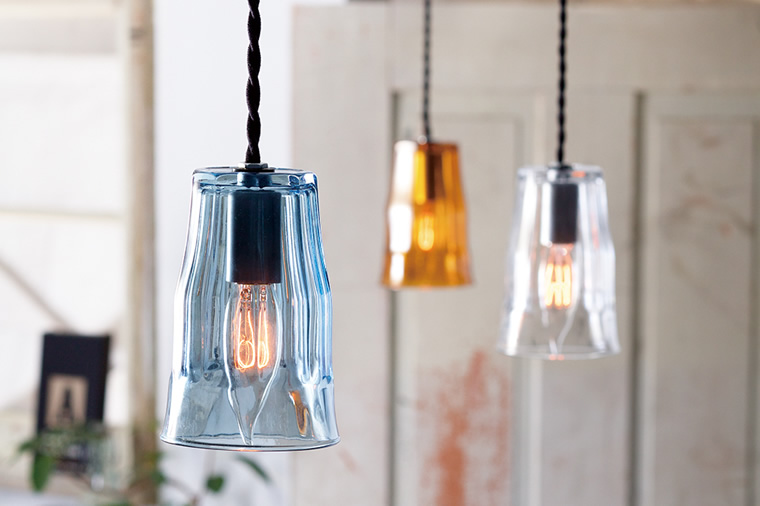 お部屋の雰囲気を変えるペンダントライトをご紹介！
