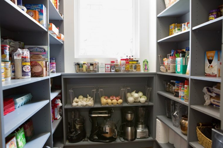 これは必見!!すっきり片付くパントリー収納方法②