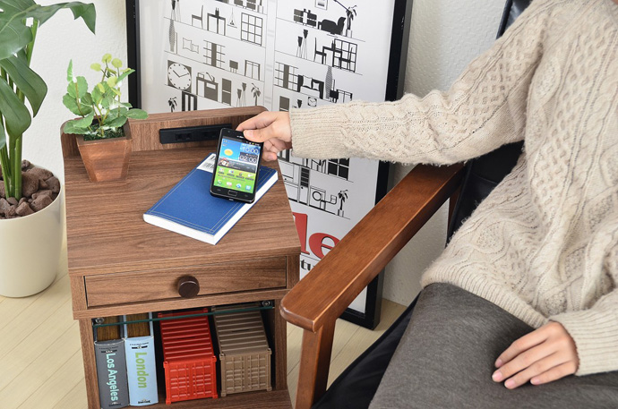 おしゃれで機能的なベッドサイドテーブルの選び方