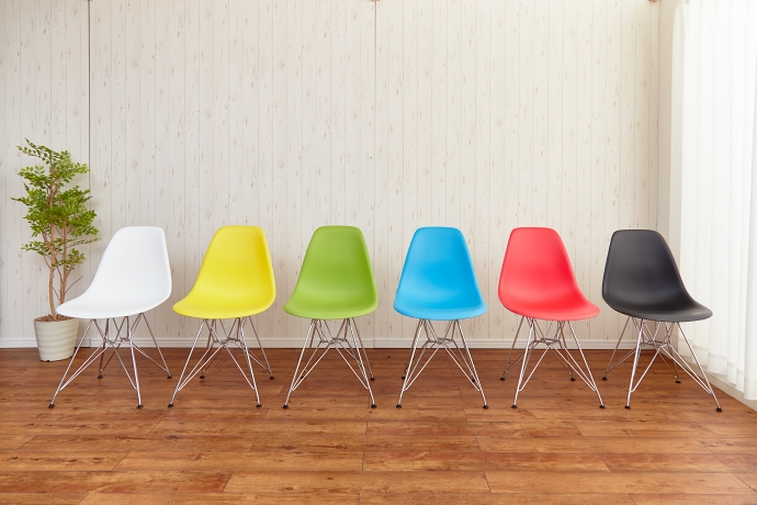 大人気イームズチェアDSRのご紹介
