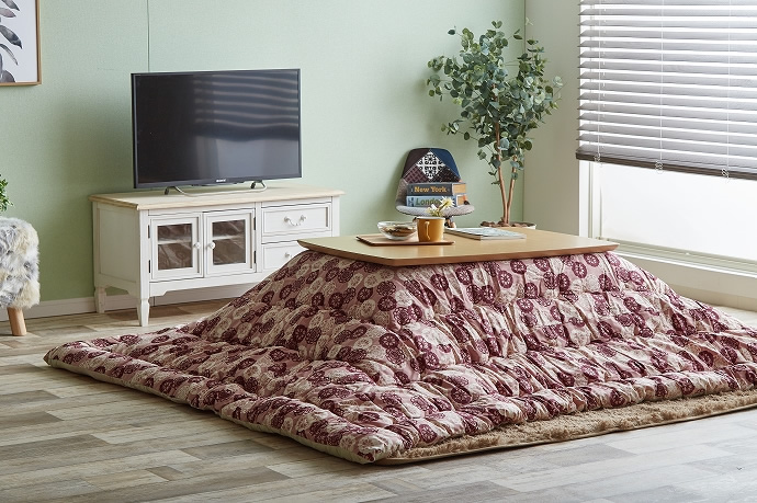 おしゃれなこたつで冬を乗り切る