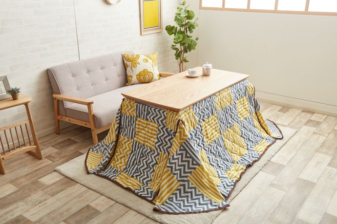 おしゃれなこたつで冬を乗り切るの画像