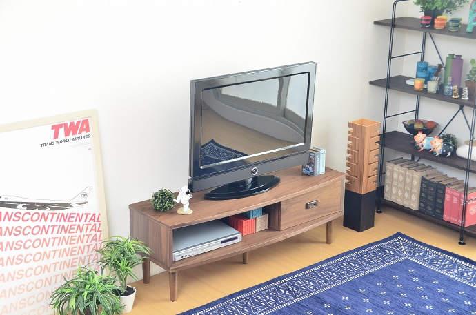 ウォールナットのテレビボードがおすすめな理由