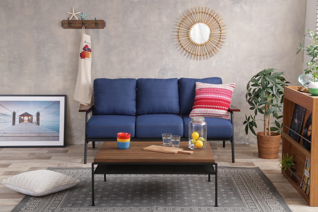 当店大人気シリーズ♪アイアンフレームと天然木の異素材MIXでお部屋を彩るソファ「Basquiat」シリーズのご紹介。の画像