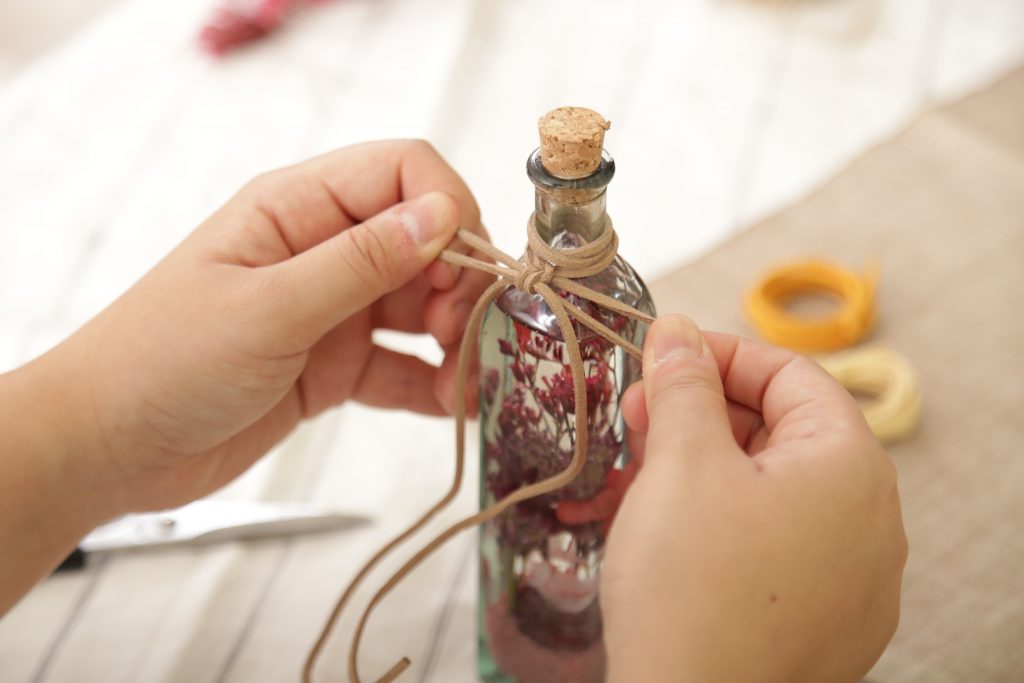 初心者でも簡単たのしい！ハーバリウムの作り方♪の画像