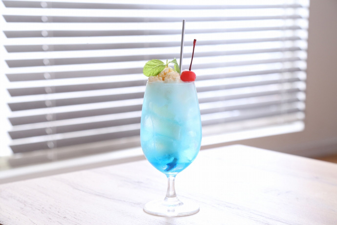 暑い夏にピッタリ！今インスタで話題の「#クリームソーダ」の作り方♪