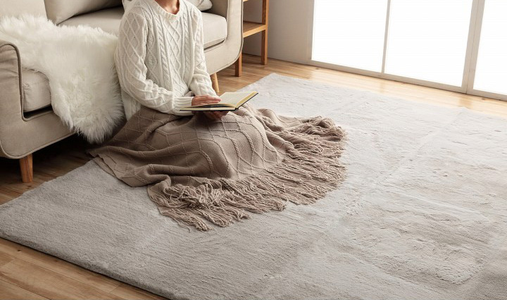 【新商品】冬でも足元をあたたかく♪新しく入荷した「あったかラグ」をご紹介