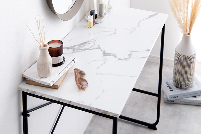 【新商品】新生活へ向けて新たにデスクを模様替えの画像